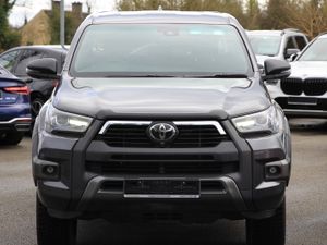 Hilux Invincible X * Auto * Low Kms * High spec - Image 2