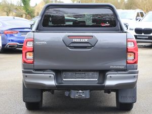 Hilux Invincible X * Auto * Low Kms * High spec - Image 4