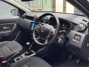 Dacia Duster COMFORT SMALL SERIES 5DR - Image 4