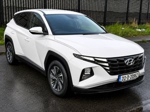 2021 Hyundai Tucson Comfort Plus Commercial - Image 2
