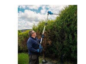 20V 450mm Cordless Long Reach Pole Hedge Trimmer - Image 4