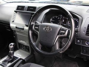 Landcruiser LWB * Auto * Low KMS - Image 3