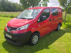 152bNissan NV200 Crew Cab 5 seats Doe and tax - Image 4