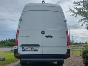 MERCEDES-BENZ SPRINTER 222' RWD - MWB - Image 2