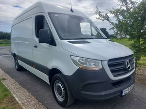 MERCEDES-BENZ SPRINTER 222' RWD - MWB - Image 3