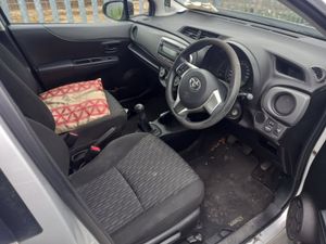 2014 Toyota Yaris - Image 4