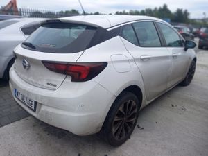 2017 Opel Astra petrol - Image 2