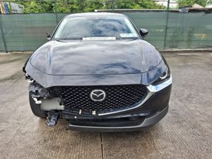 231  Mazda cx30 Hybrid  Light Damage - Image 4