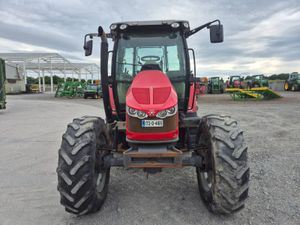 Massey Ferguson 5713 2017 - Image 4