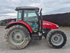 Massey Ferguson 5713 2017 - Image 3