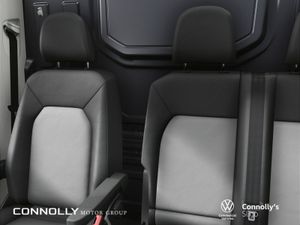 Volkswagen Crafter **4 Motion** in Stock Highline - Image 4