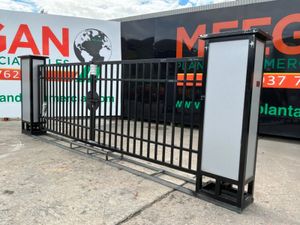 Unused 16ft Electric entrance gates & piers....... - Image 3