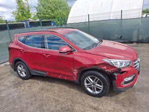 2017 Hyundai Santa Fe  7 seater  Comfort  2.2 Dies - Image 4