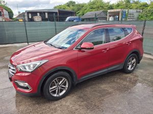 2017 Hyundai Santa Fe  7 seater  Comfort  2.2 Dies - Image 2