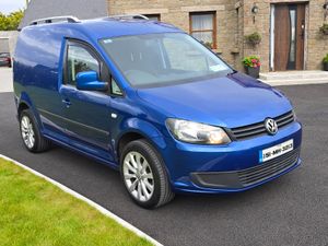 151 Vw Caddy Automatic Doe and Tax - Image 3