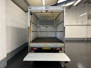 VB - 2022 Ford Transit Luton Box Van - Image 3