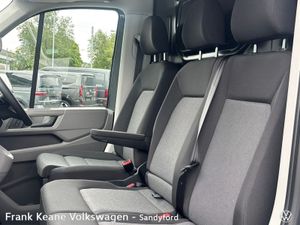 Volkswagen Crafter HIGHLINE AUTO MWB 30 140BHP *NO - Image 4