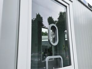 5ft Gate House / Security Cabin – New - Image 4