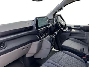 Ford Transit Custom LIMITED - Image 3