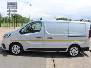 2022 Renault Trafic SL28 Sport - Image 3