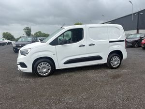 Vauxhall Combo Sport - Image 2