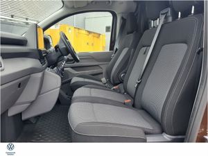 Volkswagen Transporter KITTED LWB30 2.0TDI 110BHP - Image 4