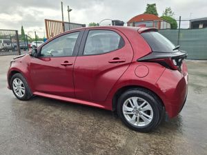 212 Toyota Yaris  1.0 Luna  35km.. - Image 3
