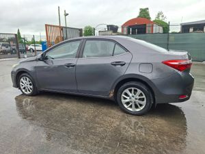 132 Toyota Corolla  1.4 Diesel.Drive away - Image 4