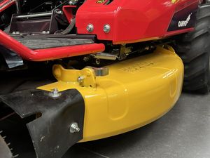 Canycom CMX1810 Ride-on Brushcutter - Image 4
