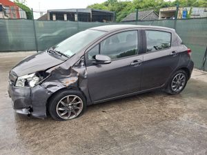 132 Toyota Yaris  1.0 Petrol - Image 3