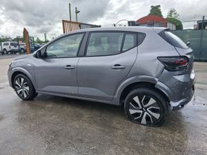 261 Dacia Sandero    Brand new only 103k - Image 4