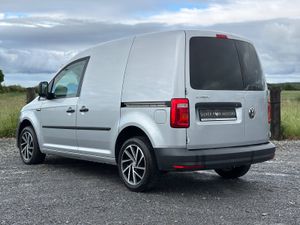 211 VW Caddy 2.0 TDI Manual /Fresh DOE - Image 2