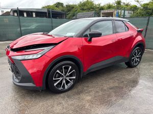 241 Toyota C-HR  Hybrid - Image 4