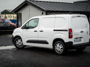 2022 PEUGEOT PARTNER 3 SEATER TURBO DIESEL - Image 2
