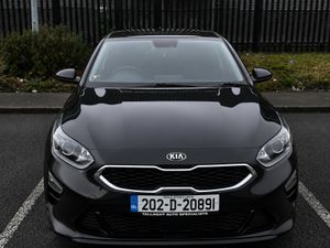 2020 Kia Ceed Commercial - Image 3