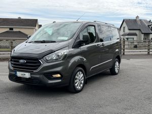 STUNNING TOP OF THE RANGE 2021 CREW CAB CUSTOM - Image 3