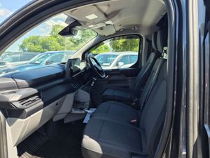 Ford Transit Custom 300L Limited 2.0TD150 T6.2 M6 - Image 4