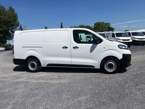 Vauxhall Vivaro - Image 3
