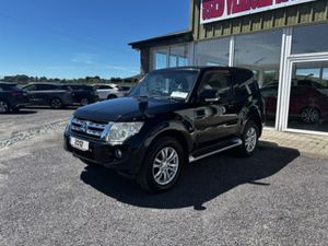 Mitsubish Pajero  2012 Automatic - Image 2