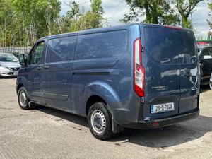FORD TRANSIT CUSTOM LWB TREND “NEW WET BELT” 2023 - Image 3