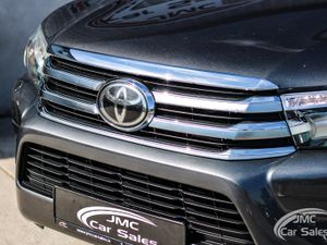 2018 TOYOTA HILUX INVINCIBLE - Image 3
