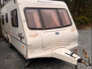 Bailey pageant fixed bed Caravan - Image 2