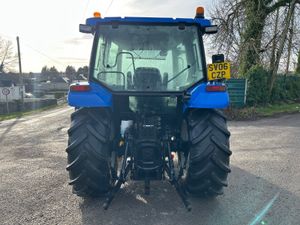 2006 New Holland TL70A - Image 4