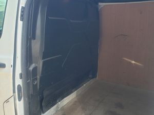 Ford Transit Custom 2023 - Image 2