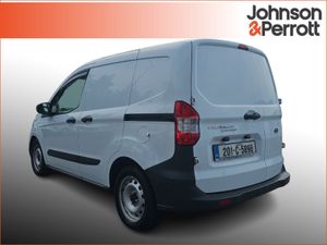Ford Transit Courier - Image 2