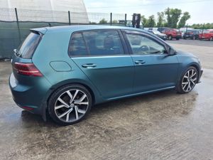 2015 Vw Golf 2.0 TDI Automatic - Image 3