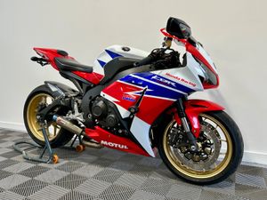 2014 HONDA CBR FIREBLADE 1000RR - Image 4