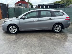 152 Peugeot 308  Light Damage - Image 3