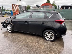 162 Toyota Auris D4D Light damage - Image 4