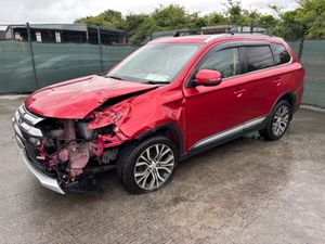 182 Mitsubishi Outlander 4wd 7 Seater - Image 2